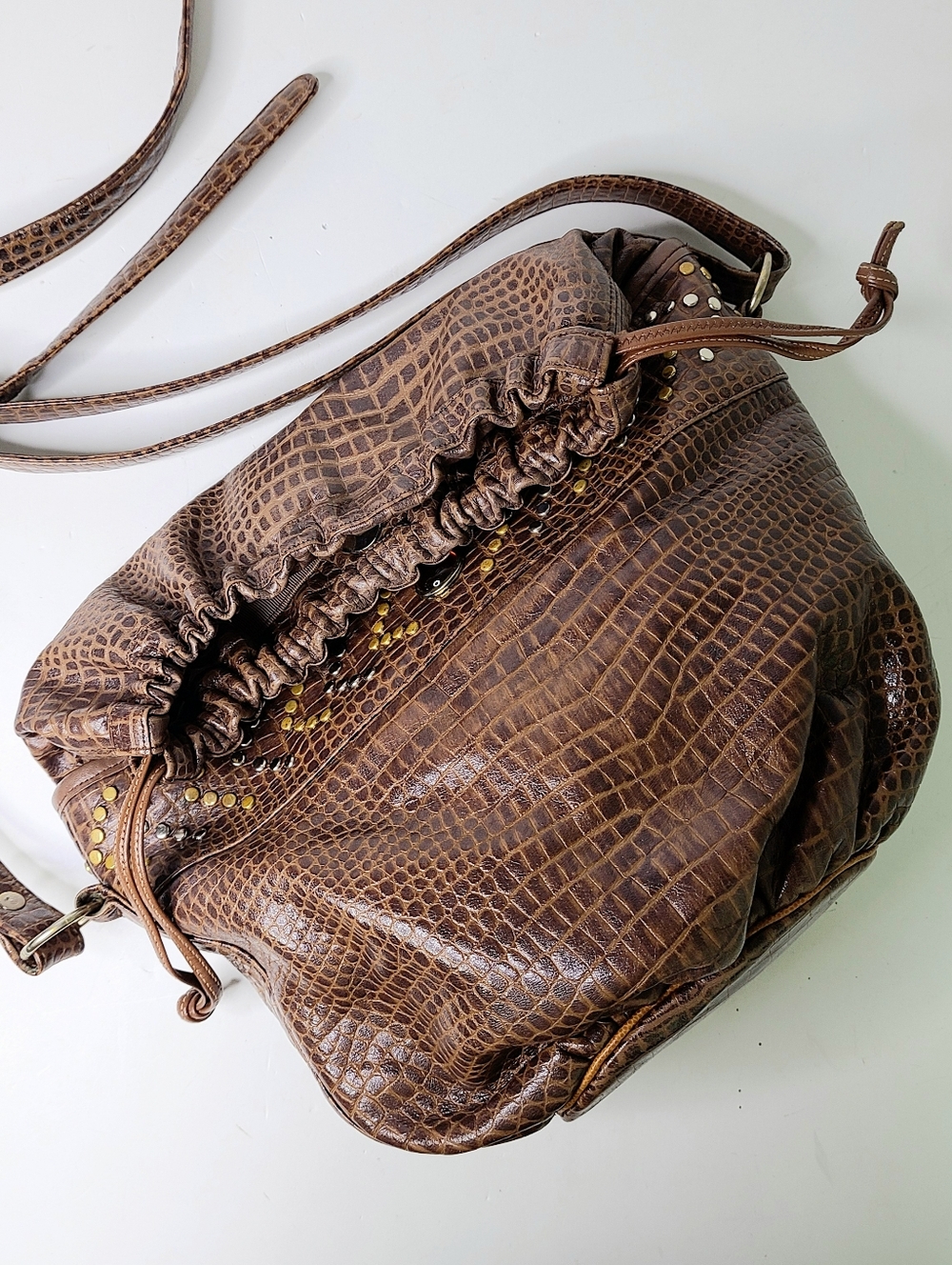 Sharif Made in USA Studded Fold Over Drawstring Vintage Leather Bucket Bag - Picture 10 of 12